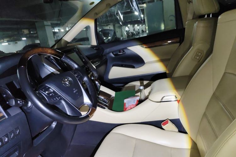 Used Toyota Alphard 2018 3.5L Prestige Edition Left Front Seat