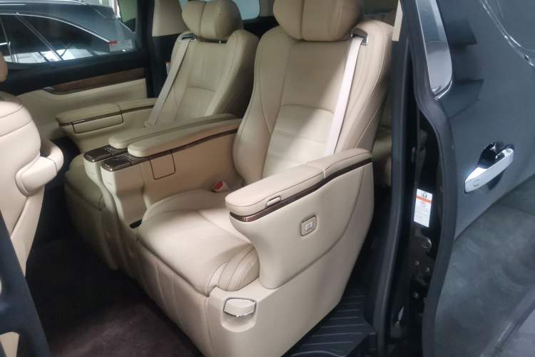 Used Toyota Alphard 2018 3.5L Prestige Edition Left Rear Seat