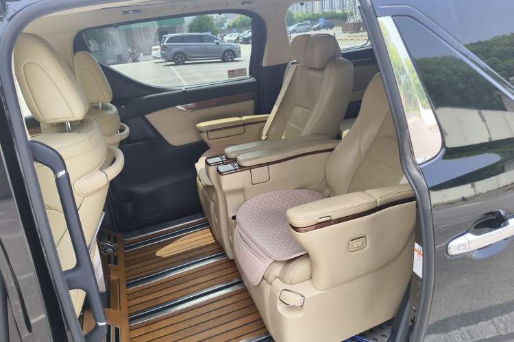 Used Toyota Alphard 2018 3.5L Prestige Edition Left Rear Seat