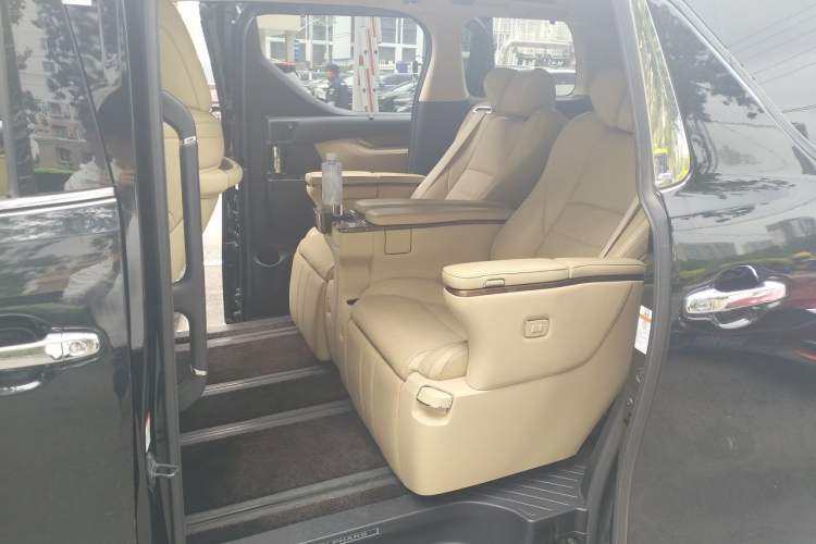Used Toyota Alphard 2018 3.5L Prestige Edition Left Rear Seat
