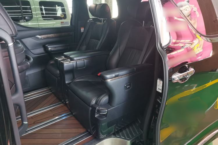 Used Toyota Alphard 2018 Revised Version 3.5L Premium Edition Left Rear Seat