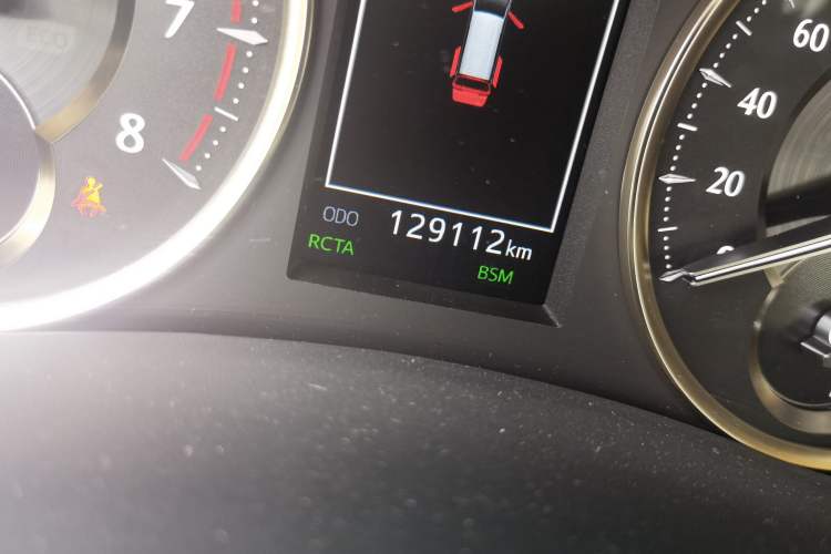 Used Toyota Alphard 2018 Revised Version 3.5L Luxury Edition Odometer Close Up