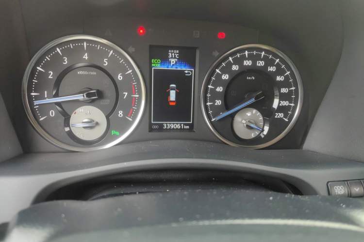 Used Toyota Alphard 2018 3.5L Luxury Edition Odometer Close Up