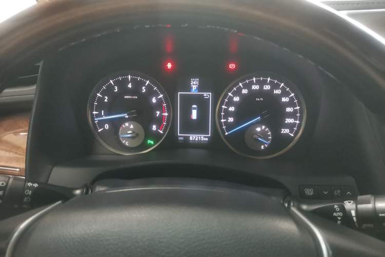 Used Toyota Alphard 2018 3.5L Prestige Edition Odometer Close Up
