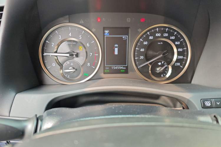 Used Toyota Alphard 2018 Revised Version 3.5L Luxury Edition Odometer Close Up