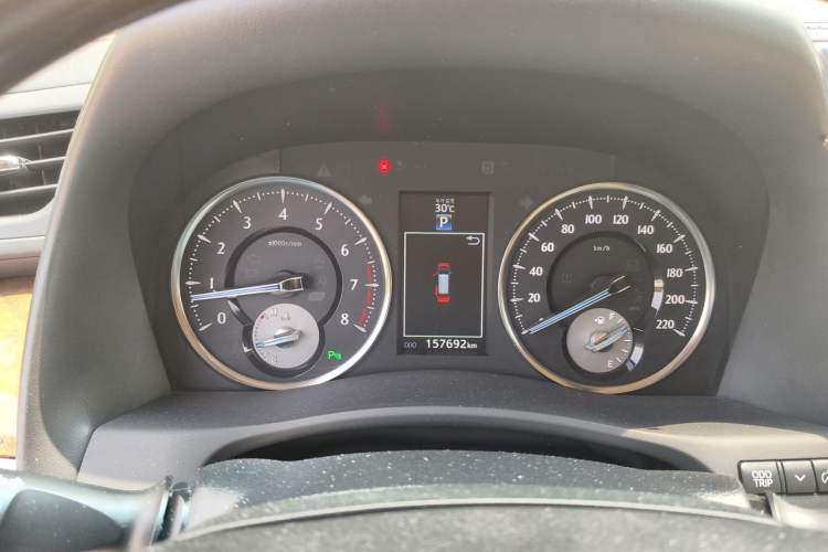 Used Toyota Alphard 2018 3.5L Prestige Edition Odometer Close Up