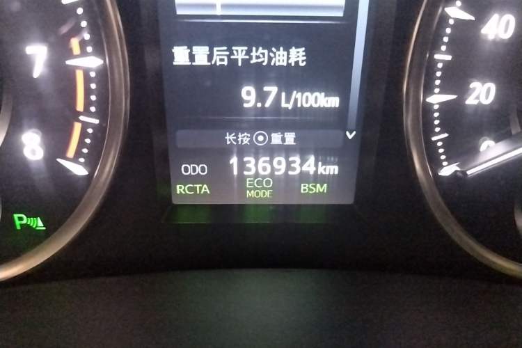 Used Toyota Alphard 2018 Revised Version 3.5L Premium Edition Odometer Close Up