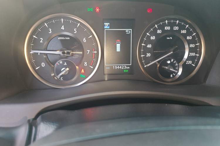 Used Toyota Alphard 2018 3.5L Prestige Edition Odometer Close Up