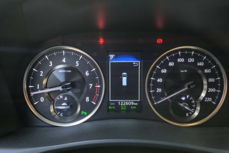 Used Toyota Alphard 2018 Revised Version 3.5L Luxury Edition Odometer Close Up