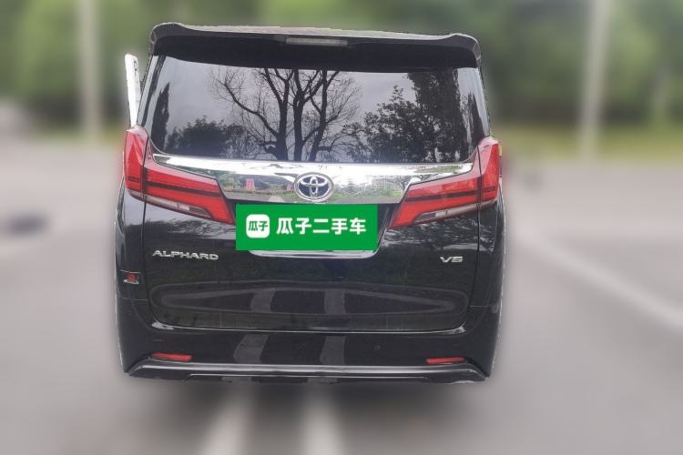 Used Toyota Alphard 2018 Revised Version 3.5L Luxury Edition Rear