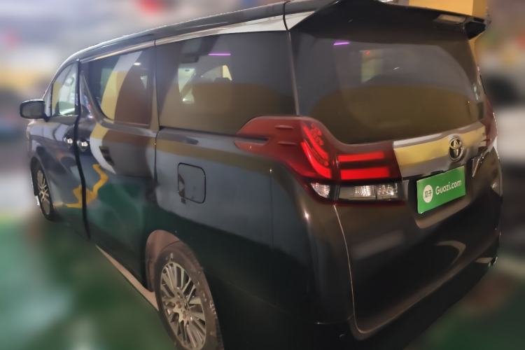 Used Toyota Alphard 2018 3.5L Luxury Edition Rear Left 45 Deg