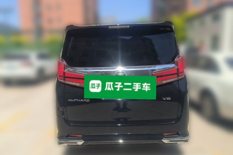 Used Toyota Alphard 2018 Revised Version 3.5L Luxury Edition Rear