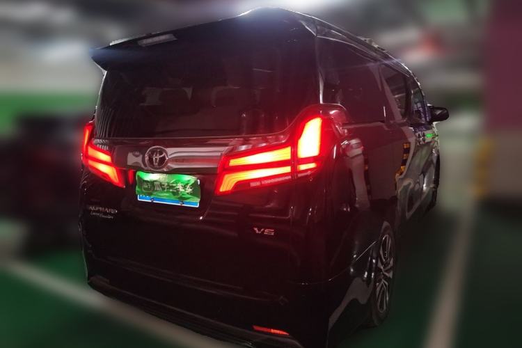 Used Toyota Alphard 2018 Revised Version 3.5L Premium Edition Rear Right 45 Deg
