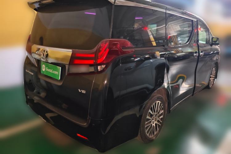Used Toyota Alphard 2018 3.5L Luxury Edition Rear Right 45 Deg