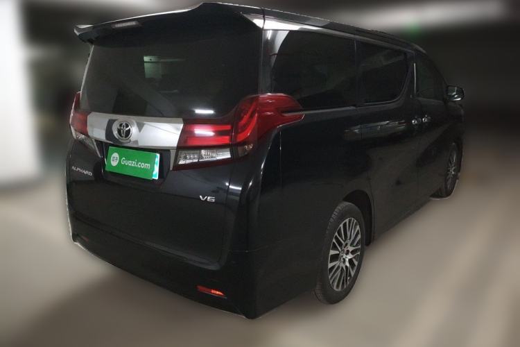 Used Toyota Alphard 2018 3.5L Luxury Edition Rear Right 45 Deg