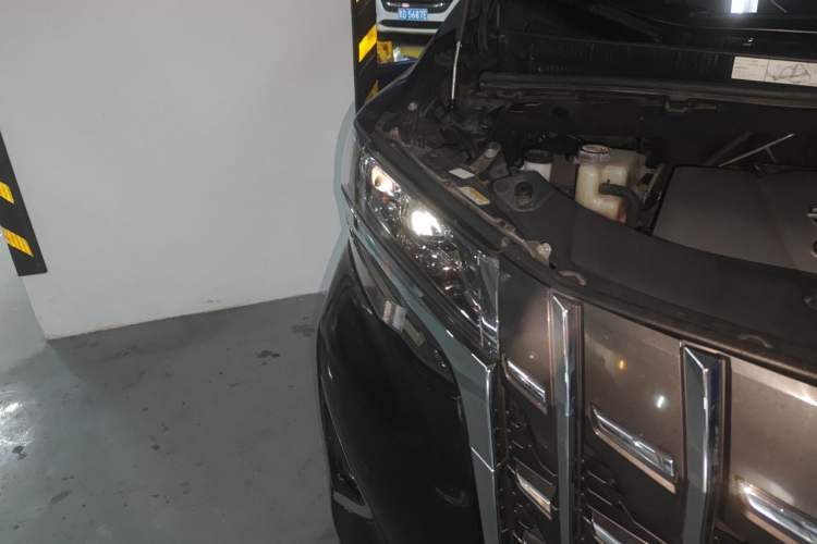 Used Toyota Alphard 2018 Revised Version 3.5L Premium Edition Right Front Headlight
