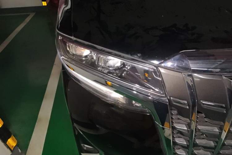 Used Toyota Alphard 2018 Revised Version 3.5L Premium Edition Right Front Headlight