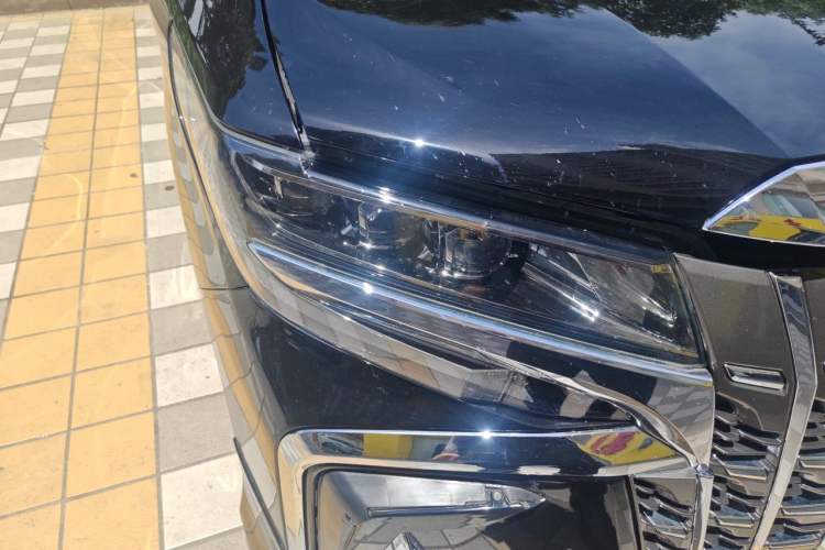 Used Toyota Alphard 2018 3.5L Luxury Edition Right Front Headlight