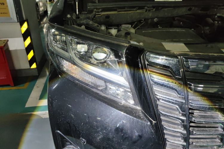 Used Toyota Alphard 2018 3.5L Prestige Edition Right Front Headlight