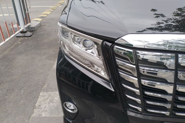 Used Toyota Alphard 2018 3.5L Prestige Edition Right Front Headlight