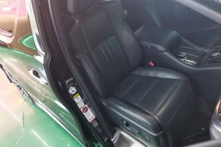 Used Toyota Alphard 2018 Revised Version 3.5L Premium Edition Right Front Seat