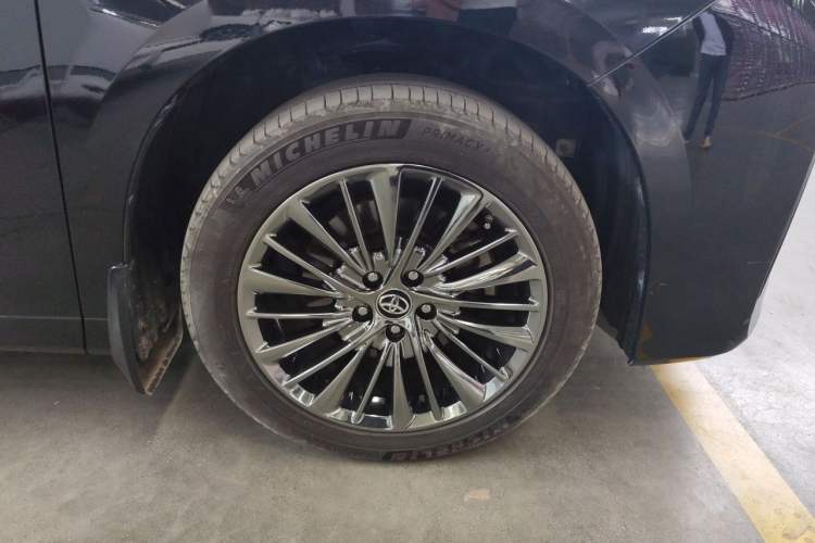 Used Toyota Alphard 2018 Revised Version 3.5L Premium Edition Right Front Wheel Hub