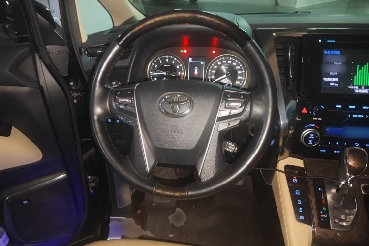 Used Toyota Alphard 2018 Revised Version 3.5L Premium Edition Steering Wheel