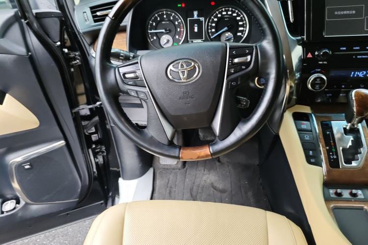 Used Toyota Alphard 2018 3.5L Prestige Edition Steering Wheel