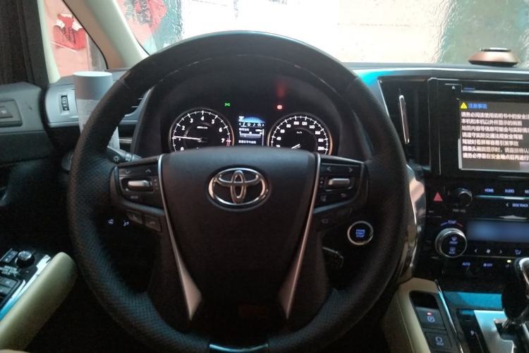 Used Toyota Alphard 2018 Revised Version 3.5L Premium Edition Steering Wheel