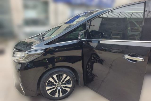 Ojetý Toyota Alphard 2018 Revised Version 3.5L Premium Edition