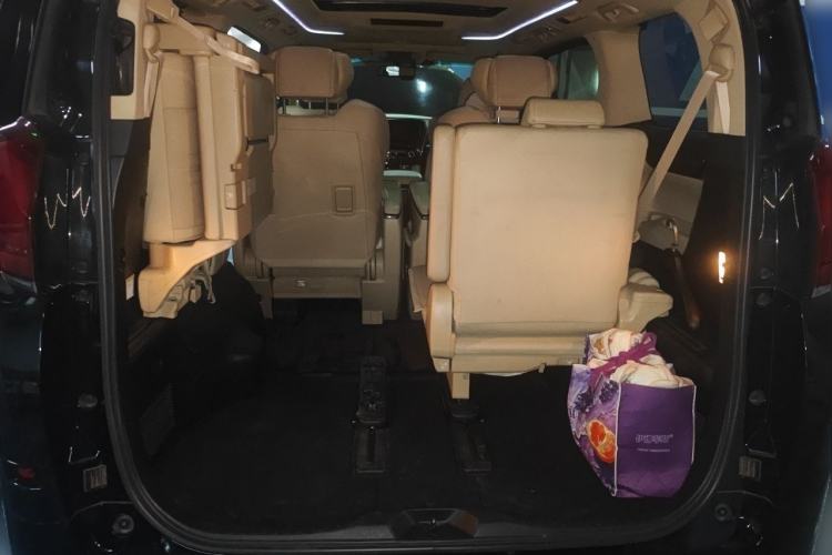 Used Toyota Alphard 2018 Revised Version 3.5L Premium Edition Trunk