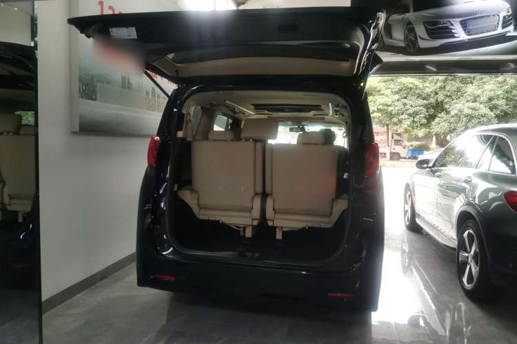 Used Toyota Alphard 2018 3.5L Prestige Edition Trunk