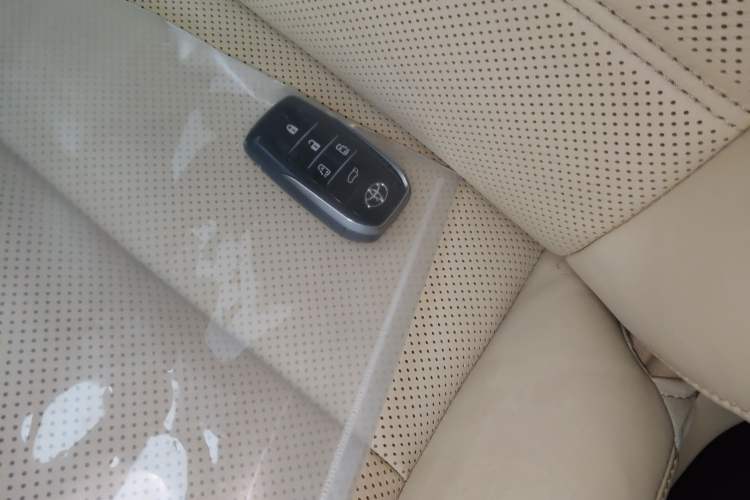 Used Toyota Alphard 2018 3.5L Prestige Edition Vehicle Key