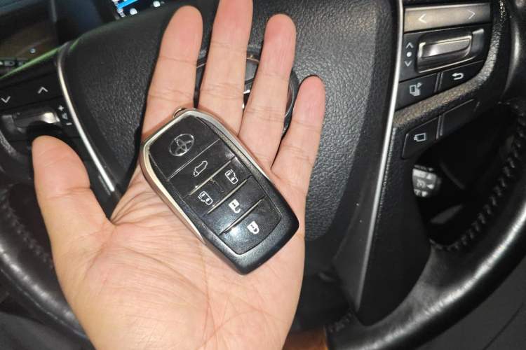 Used Toyota Alphard 2018 3.5L Prestige Edition Vehicle Key