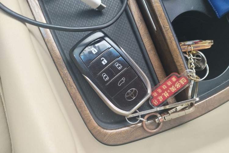 Used Toyota Alphard 2018 3.5L Prestige Edition Vehicle Key