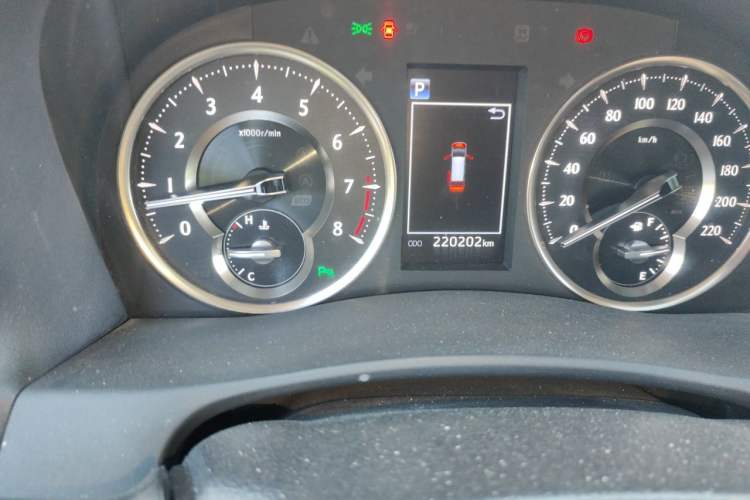Used Toyota Alphard 2018 Revised Version 3.5L Luxury Edition Odometer Close Up