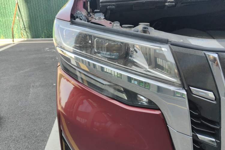 Used Toyota Alphard 2018 Revised Version 3.5L Luxury Edition Right Front Headlight