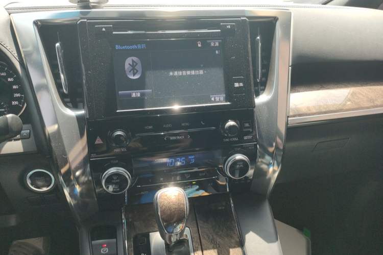 Used Toyota Alphard 2018 Revised Version 3.5L Premium Edition Audio And AC Panel