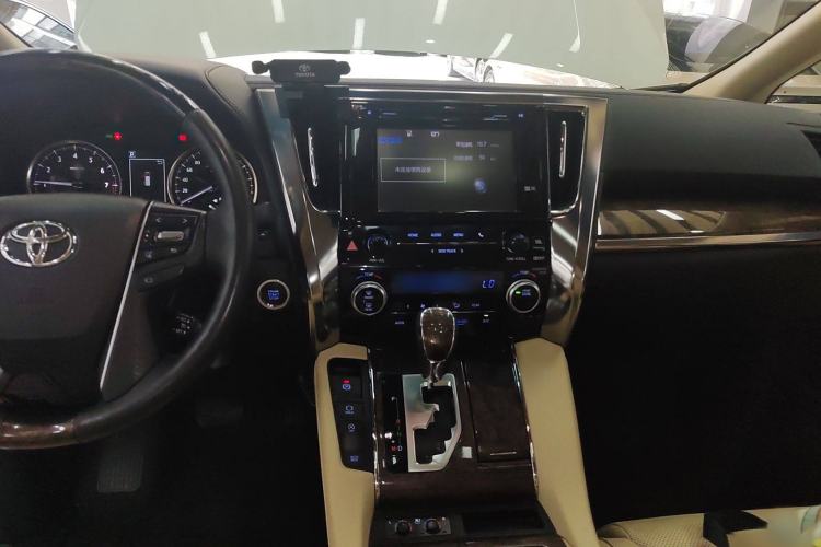 Used Toyota Alphard 2018 Revised Version 3.5L Premium Edition Audio And AC Panel