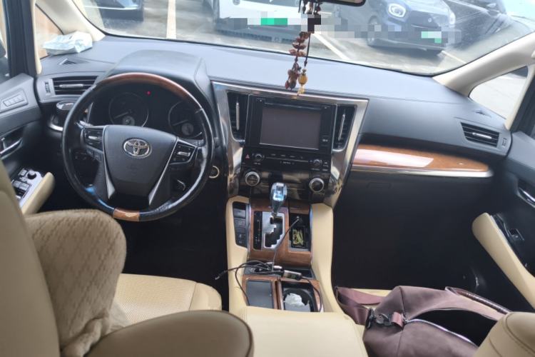 Used Toyota Alphard 2018 3.5L Prestige Edition Center Console