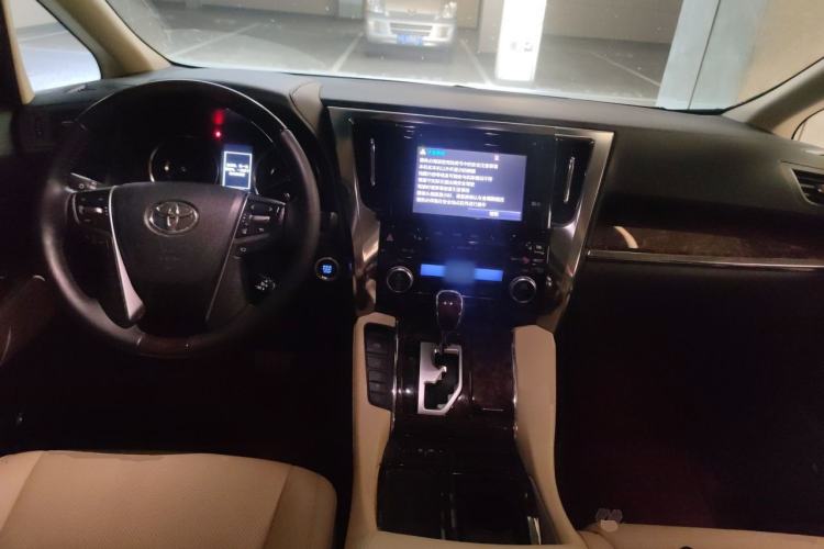 Used Toyota Alphard 2018 Revised Version 3.5L Luxury Edition Center Console