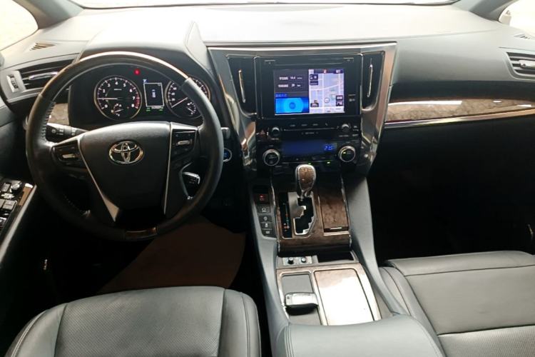 Used Toyota Alphard 2018 Revised Version 3.5L Premium Edition Center Console