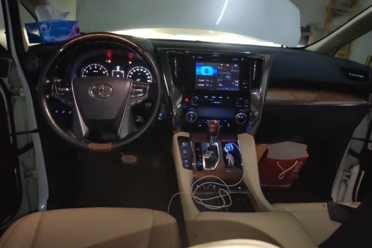 Used Toyota Alphard 2018 3.5L Prestige Edition Center Console