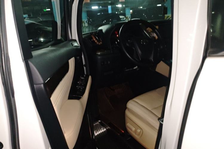 Used Toyota Alphard 2018 Revised Version 3.5L Luxury Edition Driver Seat
