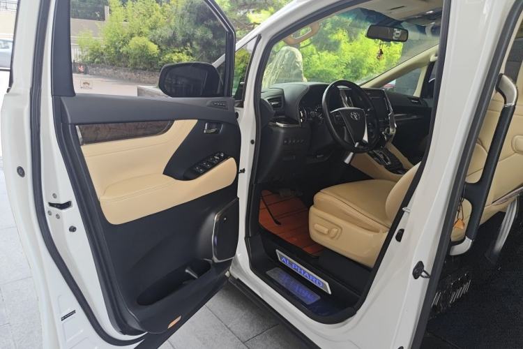Used Toyota Alphard 2018 Revised Version 3.5L Premium Edition Driver Seat