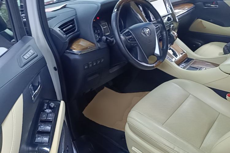 Used Toyota Alphard 2018 3.5L Prestige Edition Driver Seat