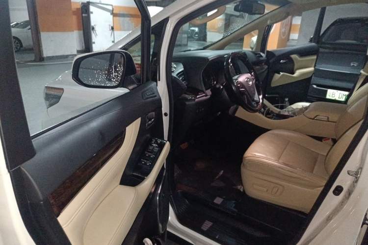 Used Toyota Alphard 2018 Revised Version 3.5L Luxury Edition Driver Seat