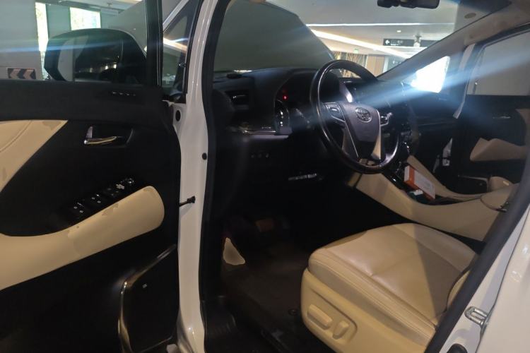 Used Toyota Alphard 2018 Revised Version 3.5L Luxury Edition Driver Seat