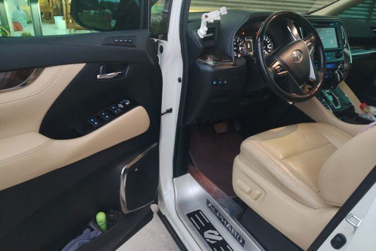 Used Toyota Alphard 2018 Revised Version 3.5L Luxury Edition Driver Seat