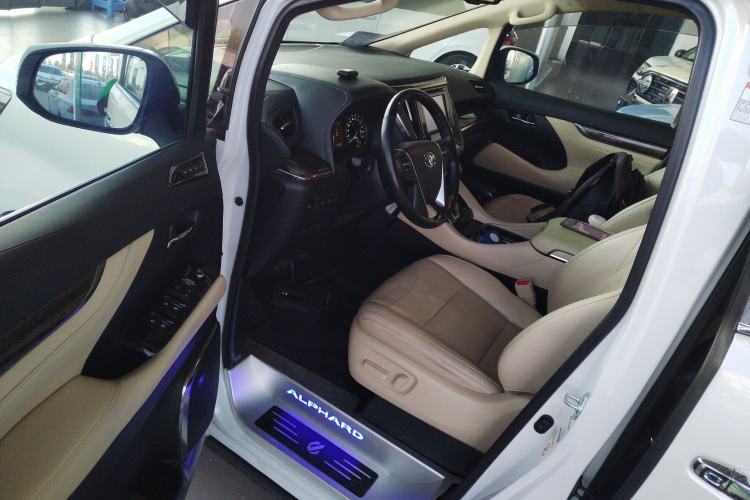 Used Toyota Alphard 2018 Revised Version 3.5L Premium Edition Driver Seat
